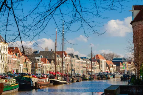 De Halve Marathon van Zwolle 2025: een avond vol snelheid en sfeer